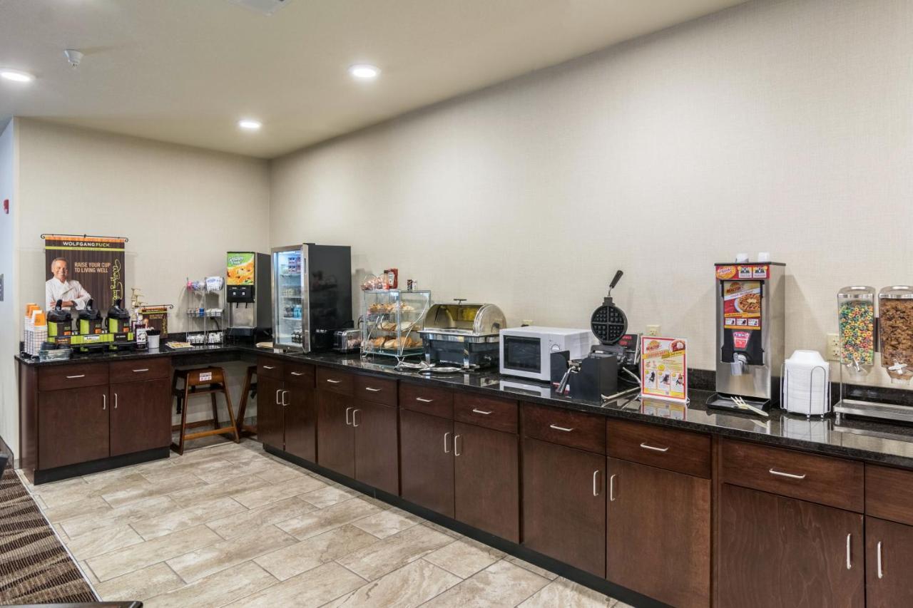 Cobblestone Hotel & Suites - อีรี ภายนอก รูปภาพ