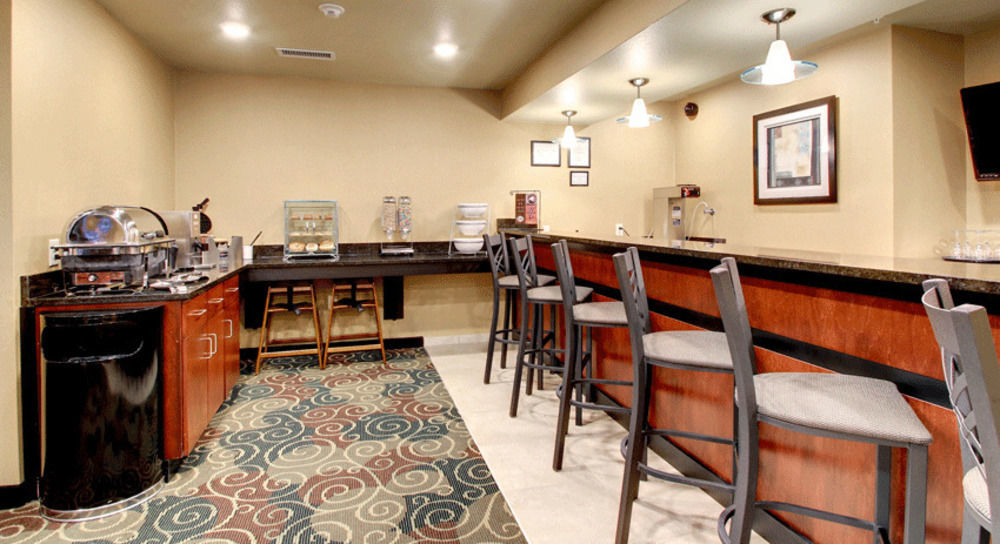 Cobblestone Hotel & Suites - อีรี ภายนอก รูปภาพ